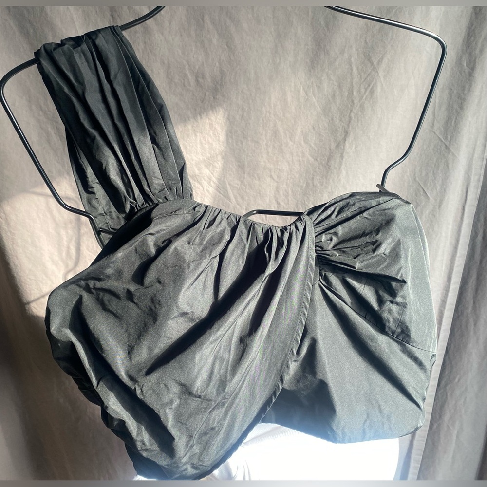 ♥️ NWT ♥️ Banana Republic Black Ruched Crop Top size Large